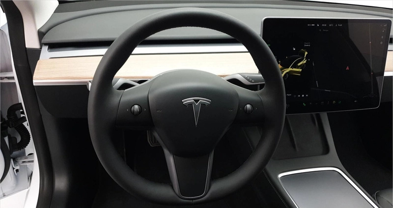 Tesla Model 3 cena 213990 przebieg: 5, rok produkcji 2023 z Kartuzy małe 407
